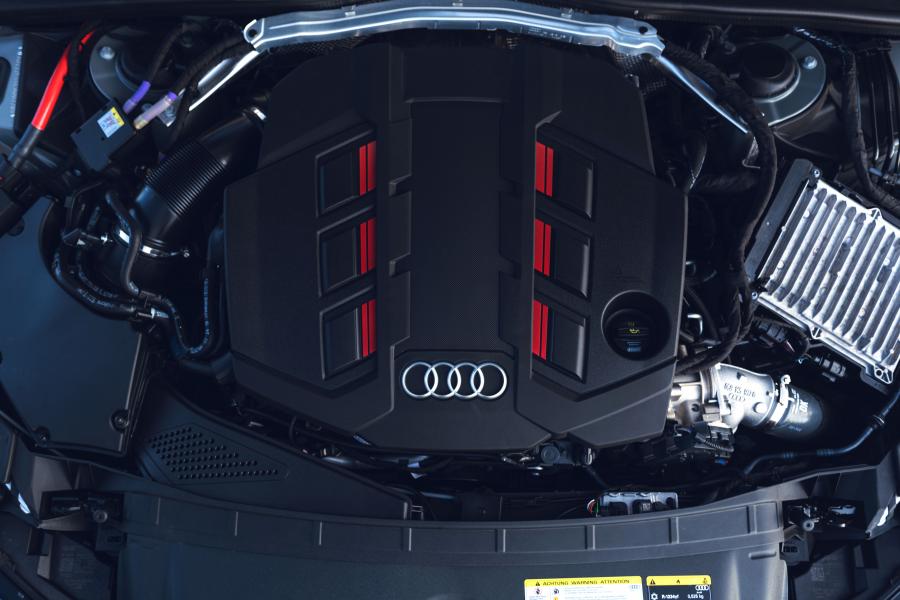 Моторный отсек Audi S4 Avant TDI (B9) 2019 года  (UK) (фото 37 из 40)